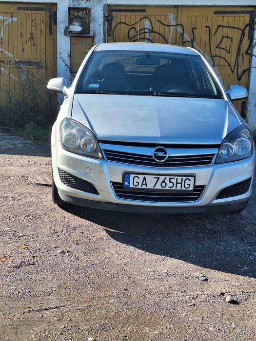 Sprzedam Opel Astra H 1,6 benzyna
