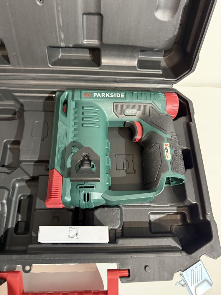 Акумуляторний степлер Parkside PAT 12 B2