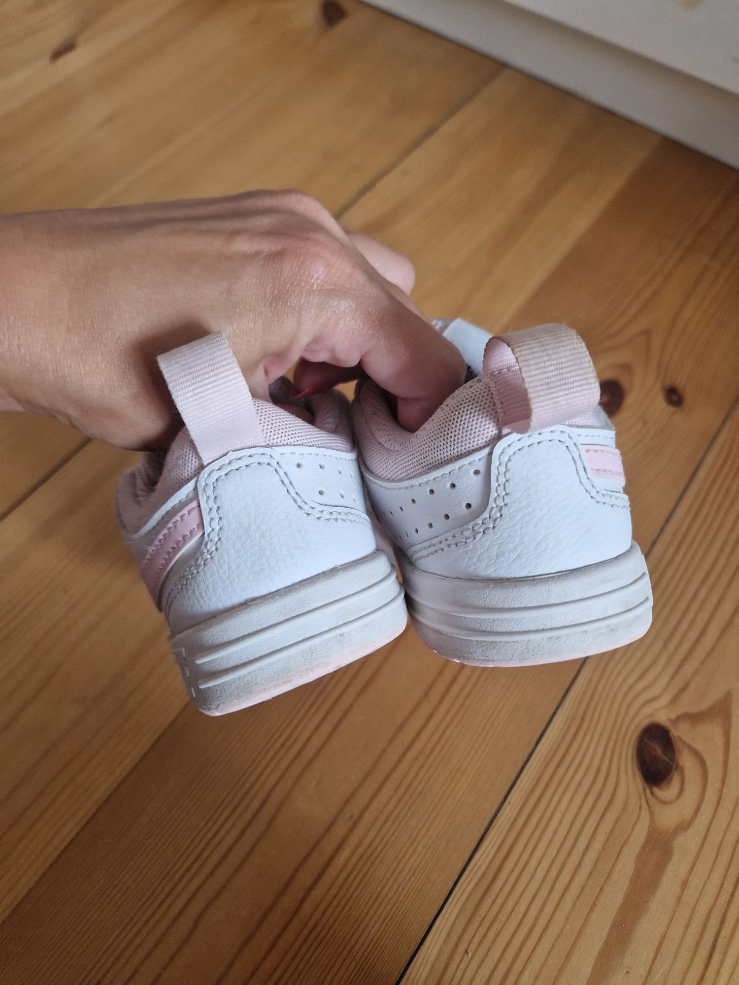 Nike buty 28 rzepy