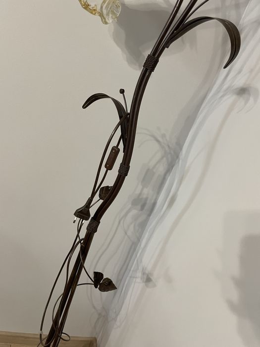 Zestaw lamp – żyrandol, kinkiet i lampa stojąca