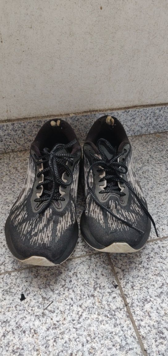 ASICS NovaBlast 3