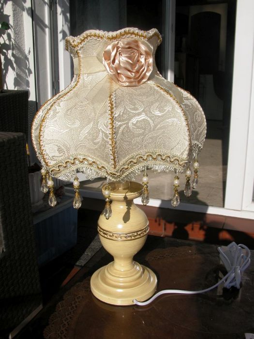 ręcznie zdobiony abażur    lampka / lampa glamour koraliki