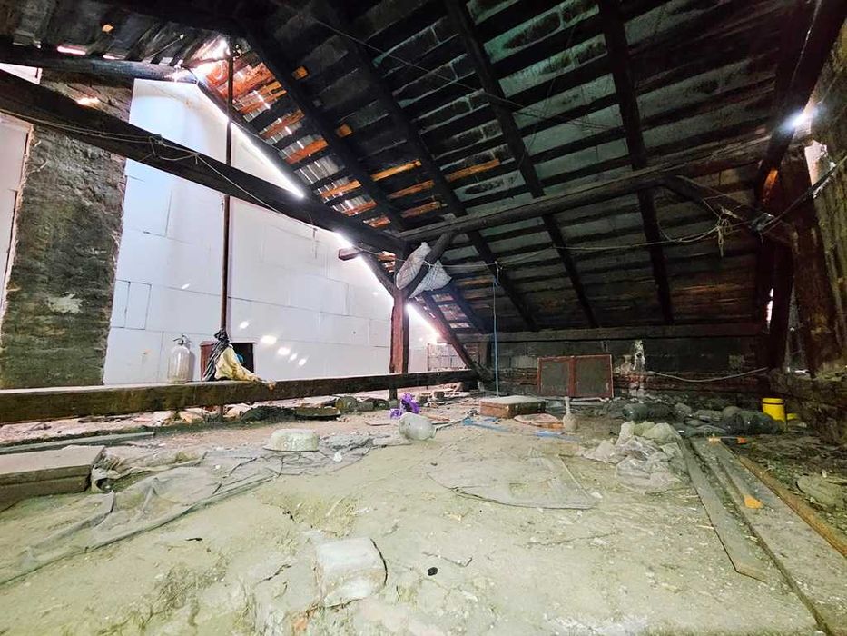 Двокімнатна квартира особнякового типу з окремим подвір'ям...