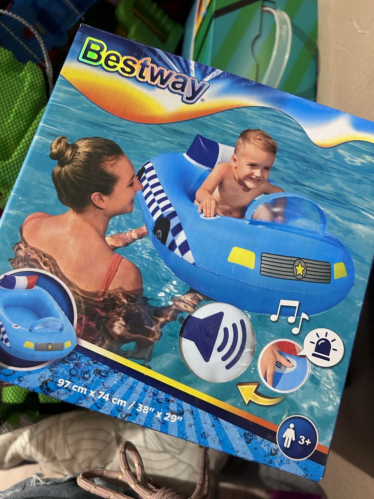 Samochodzik do plywania ponton materac plywanie dziecko