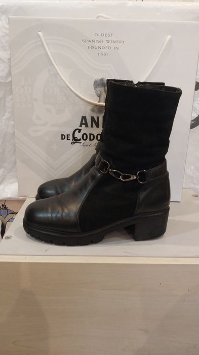 Продам женские  зимние кожаные сапоги Modern design