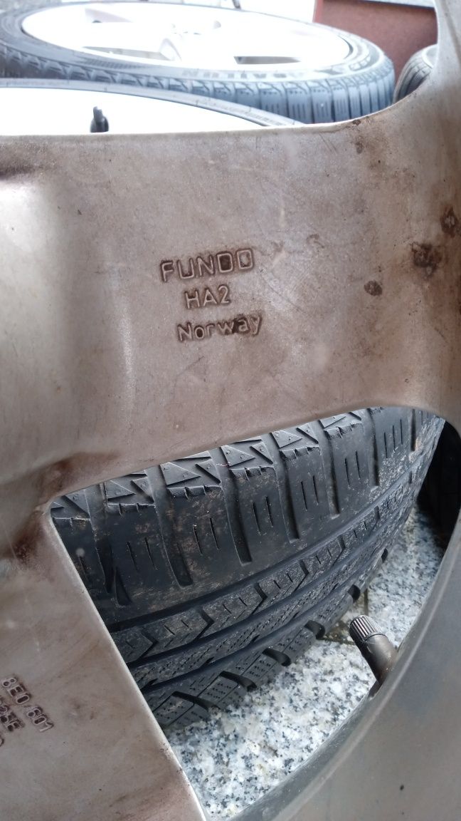 Koła 5 sztuk Audi A4 A6 5x112 17 Fundo
