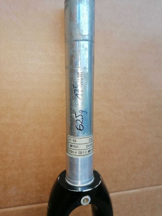 widelec karbonowy 28 QR