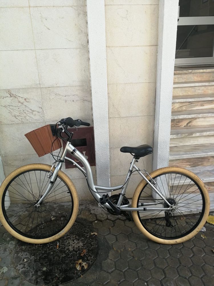 bicicleta com cesto roda 26