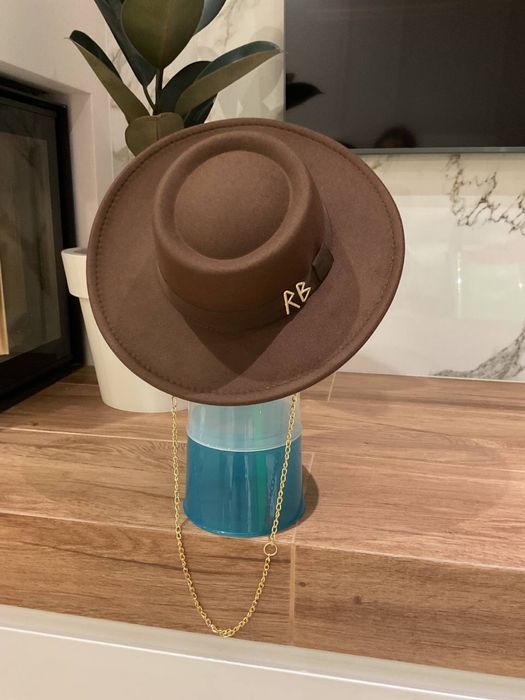 Капелюх новий котоновий