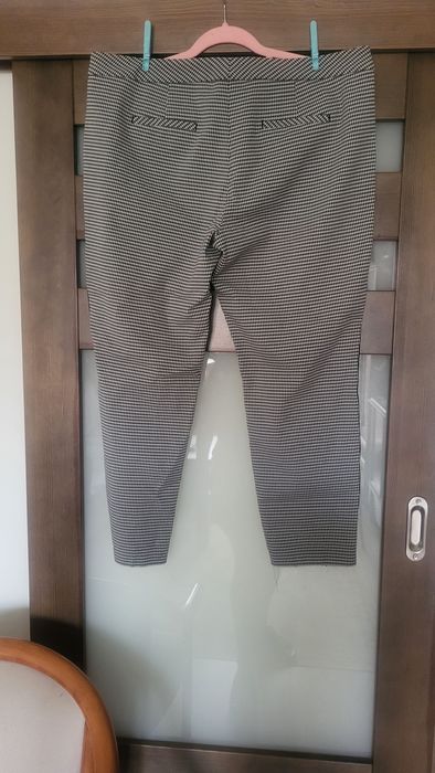 Spodnie cygaretki w pepitkę,46
