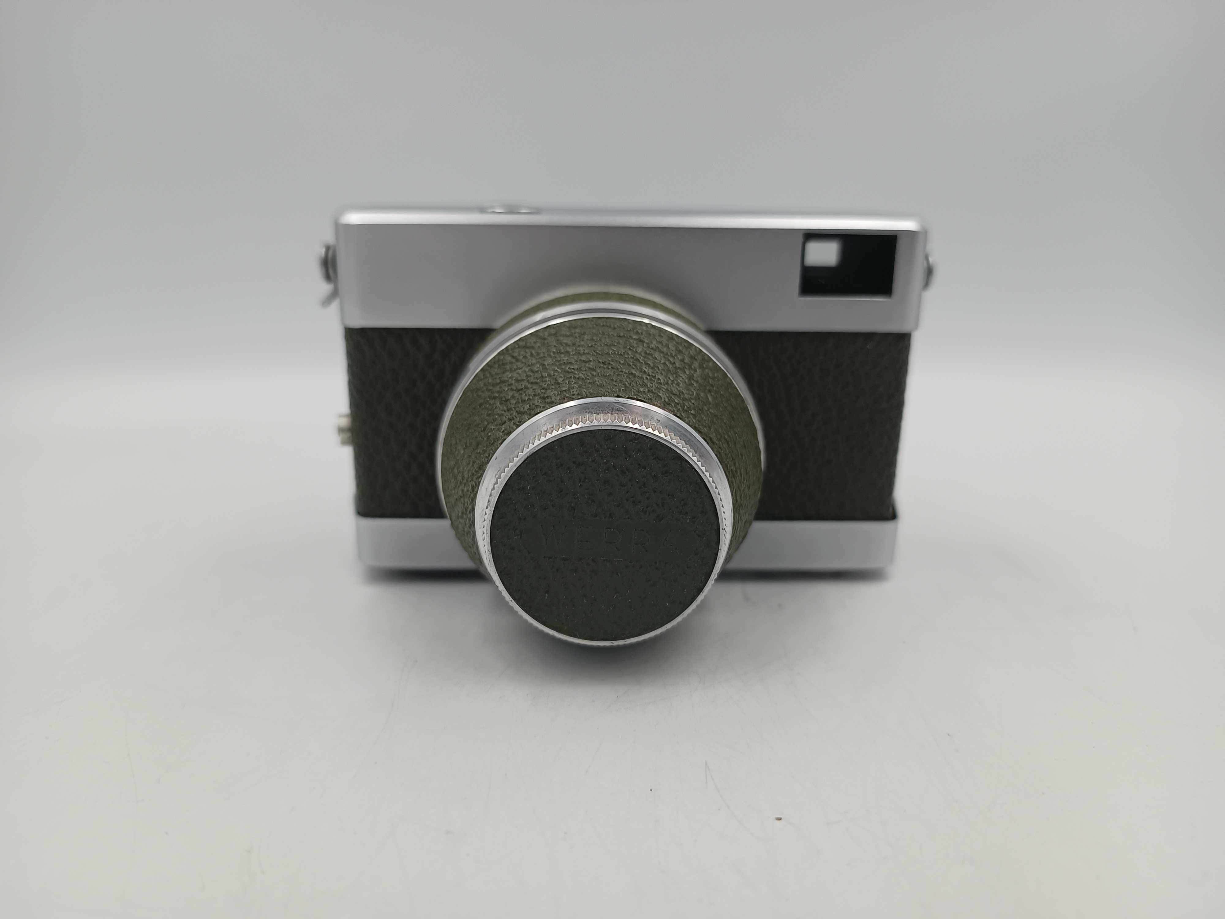 Analogowy aparat fotograficzny WERRA w etui obiektyw Carl-Zeiss Jena