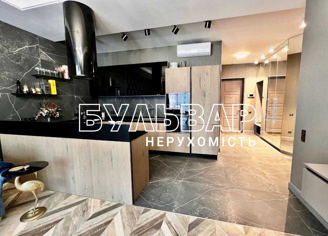 Продам!! 3 к.кв. - 100 м2, Центр, Новострой, ЖК Белый слон