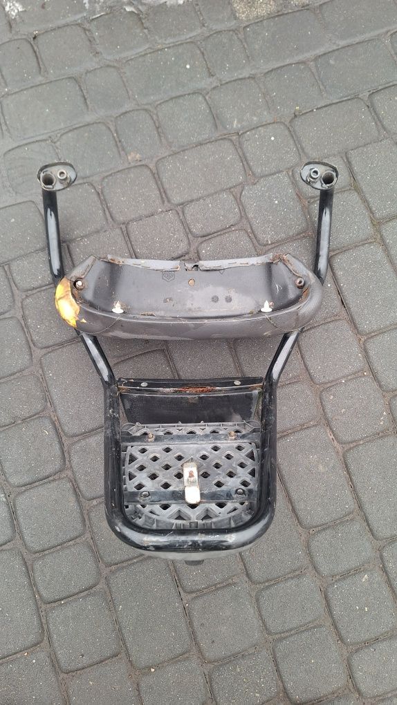 Piaggio Hexagon 125 4T Stelaż pod kufer