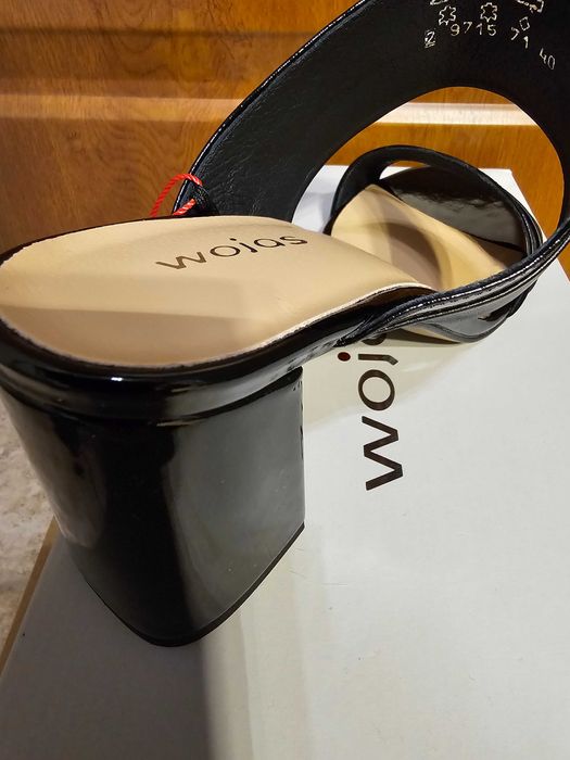 Czarne klapki marki ,,Wojas,,