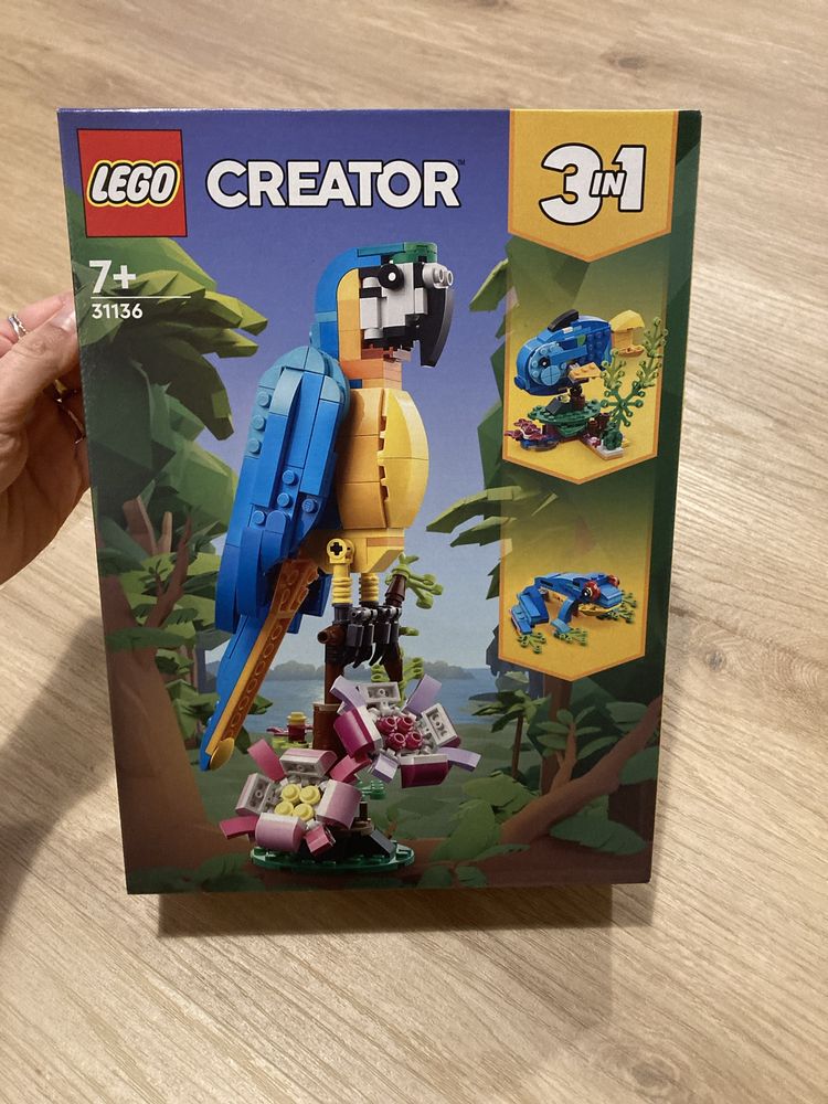 LEGO creator 31136 egzotyczna papuga 3w1 - rozpakowane