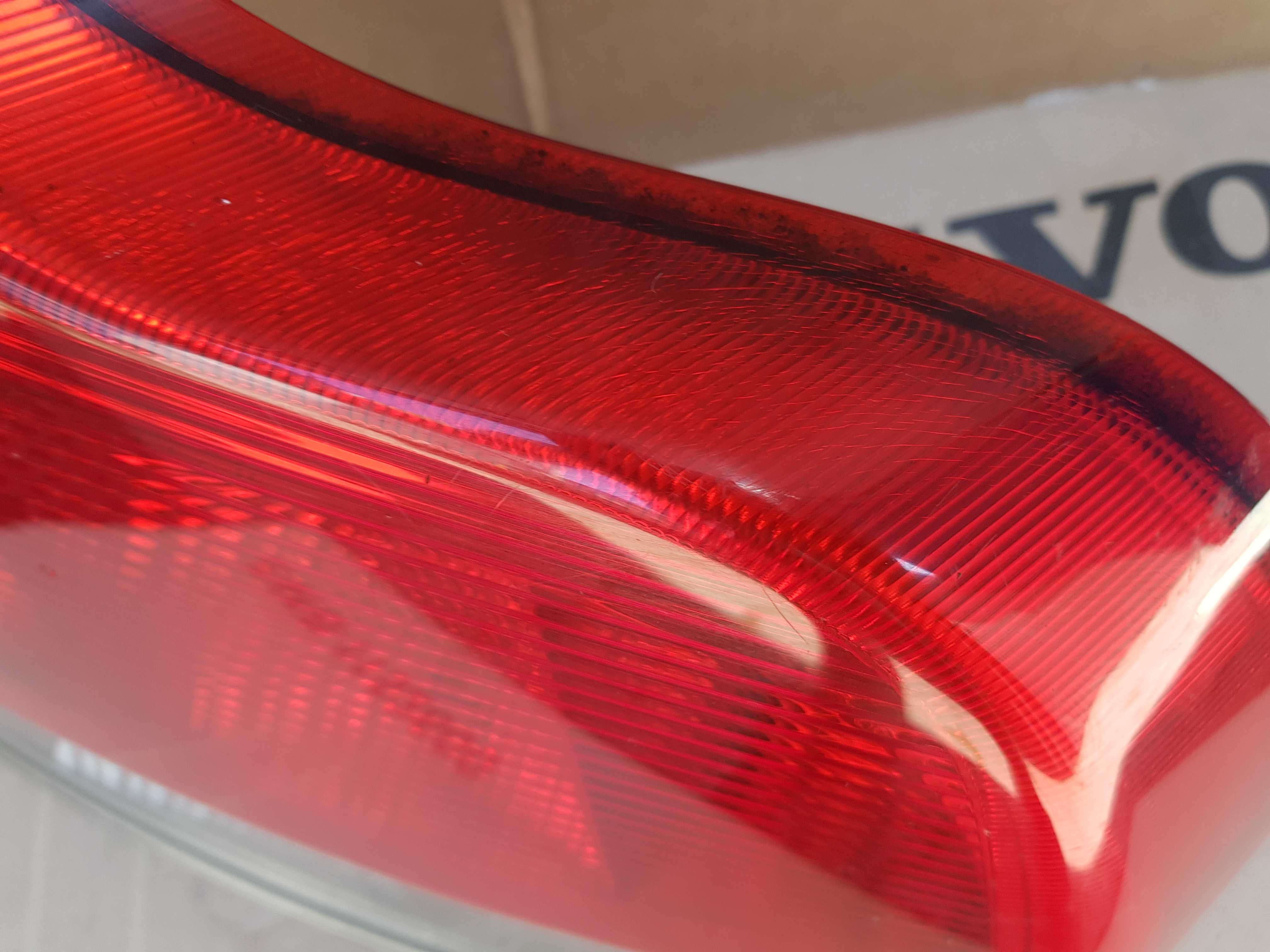 VOLVO S60 Lampa Tył Prawa Europa Oprawki CZĘŚCI RADOM