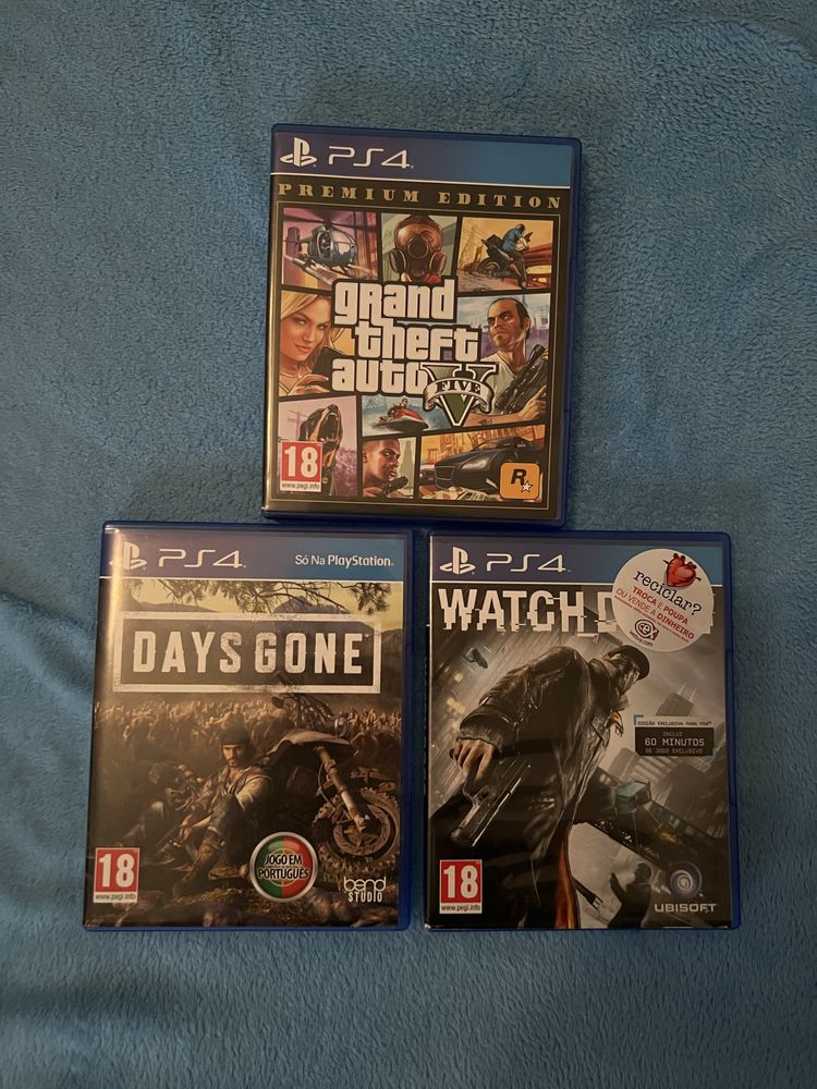 PlayStation 4 Slim 500Gb + 3 Jogos