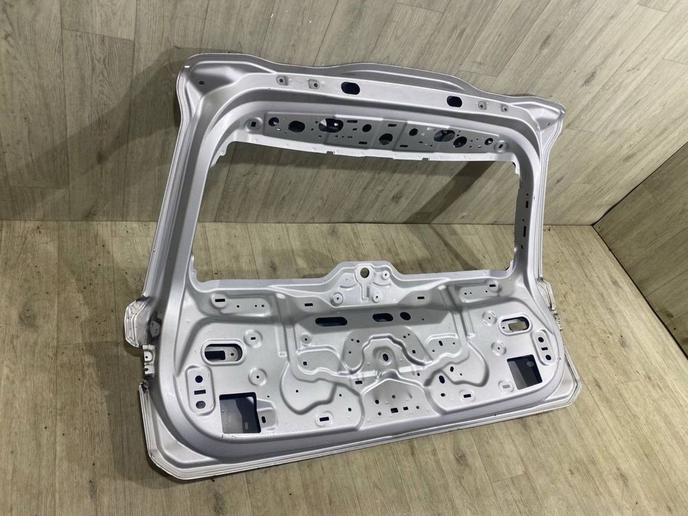 Крышка Багажника Ляда V60 2 ( 2018 2019 2020 2021 2022 2023 2024 г. )