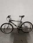 Bicicleta montanha para desocupar