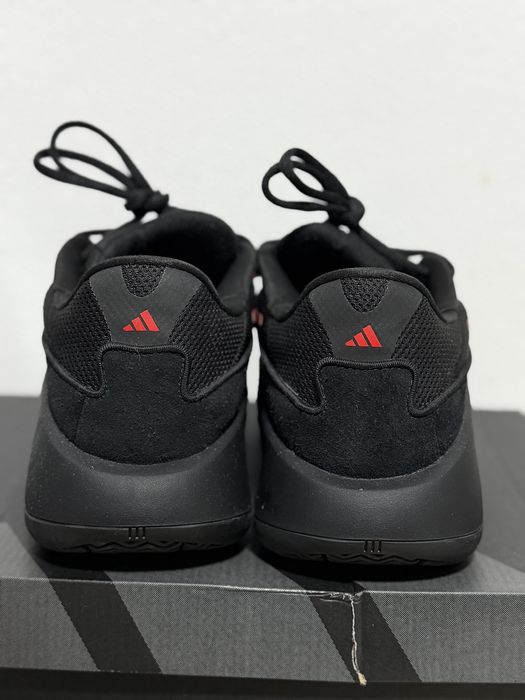 Кросівки Adidas Mad IIInfinity