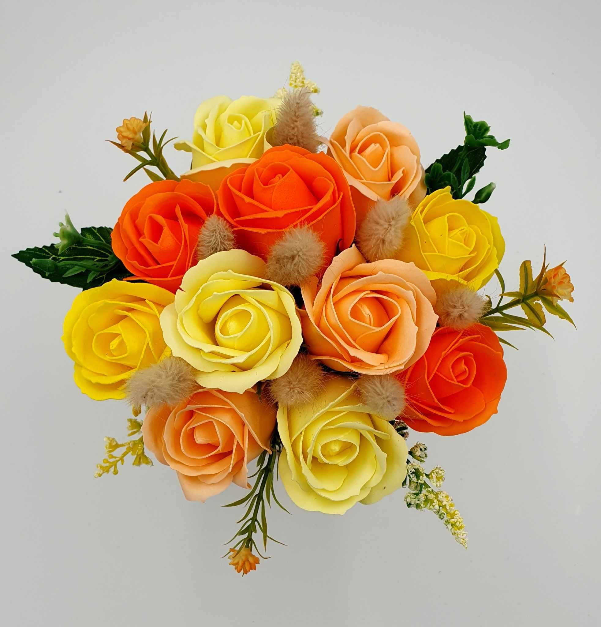 Flowerbox z kwiatów mydlanych dla bliskiej osoby