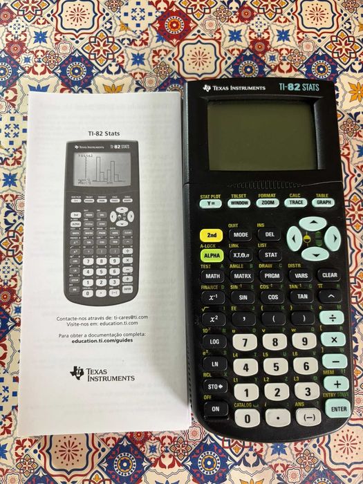 Calculadora Gráfica TEXAS TI-82 STAT