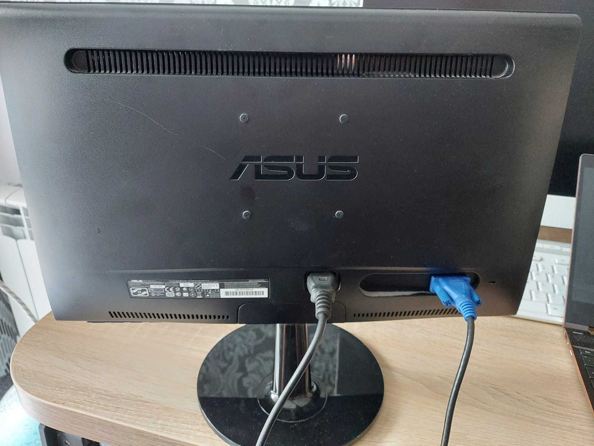 Monitor LED ASUS 19 cali VS197D super stan