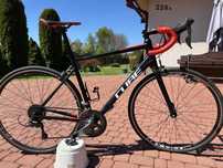 Rower szosowy CUBE ATTAIN 2019