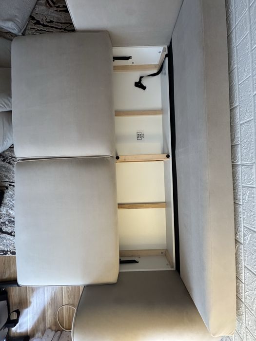 Elegancka sofa ZOYA LUX 3DL – beżowa, funkcja spania, jak nowa!