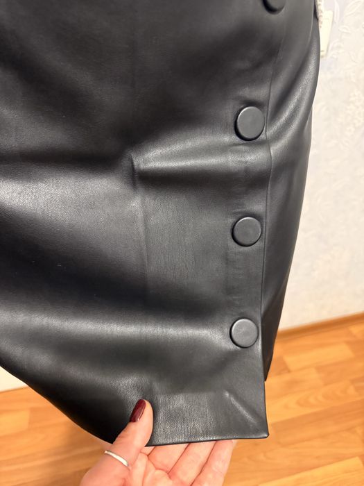 Міні юбка із еко шкіри, класично виглядаю, стильна та гарна якість