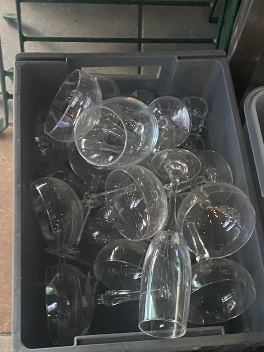 Lote de copos de vinho agua cocktails