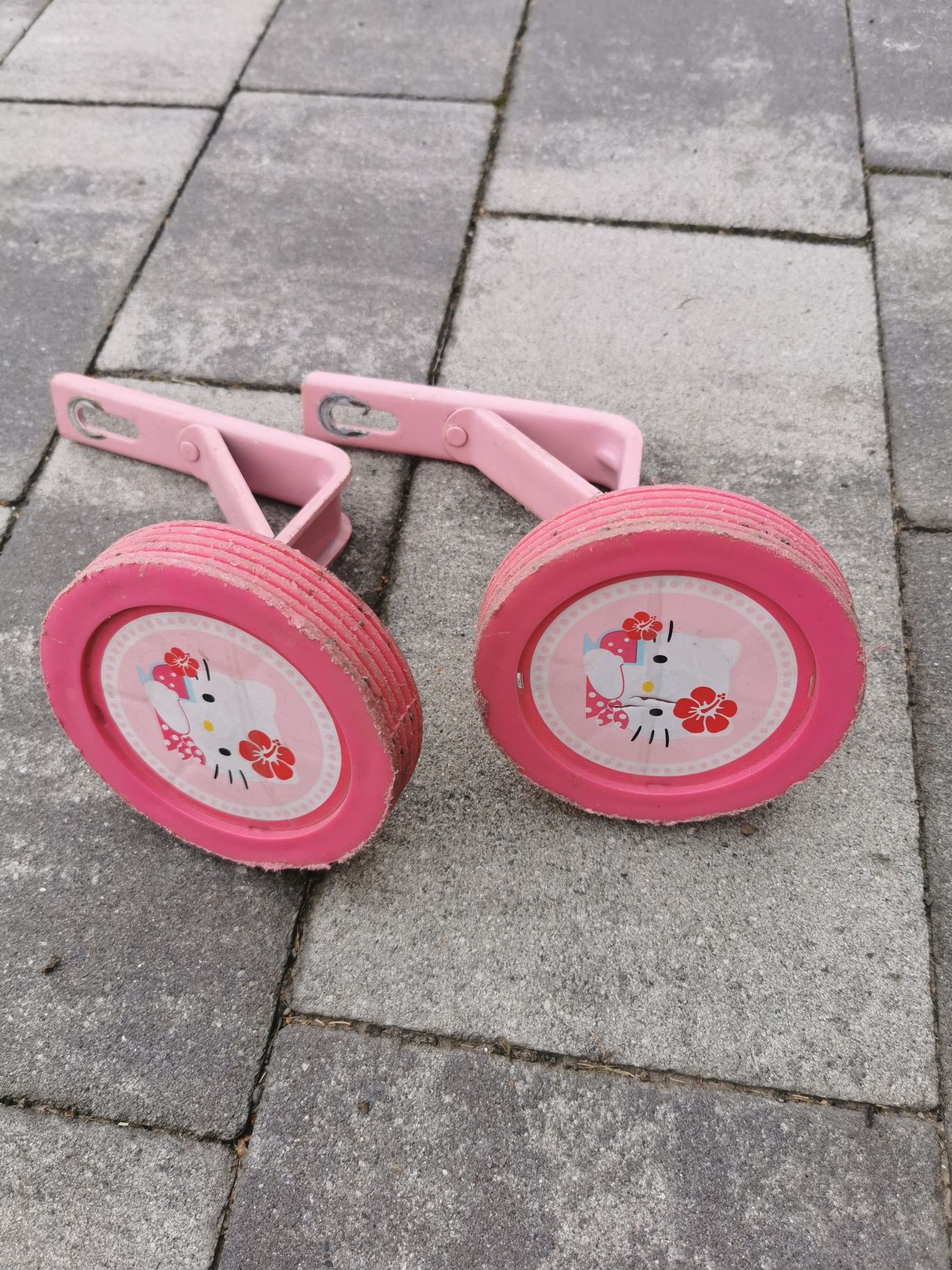 Boczne kółka Hello Kity do rowerka dziecięcego