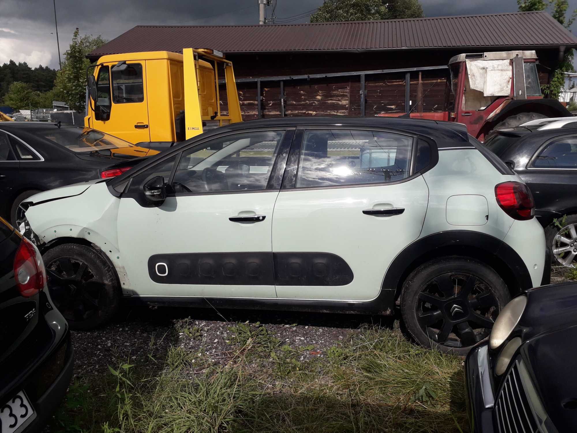 Auto powypadkowe na sprzedaż