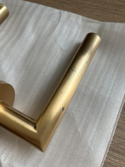Klamka rozeta okragla Arabis Slim 7mm zloty matowy APRILE