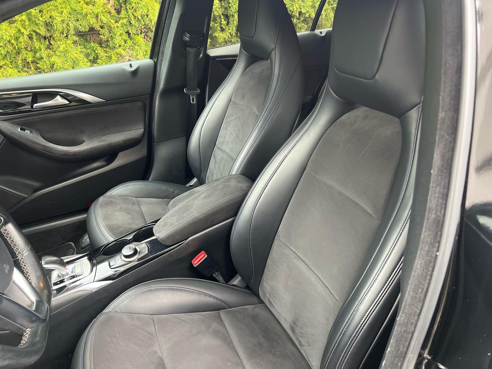 Infiniti Q30S 1.6t DCT Sport City Black