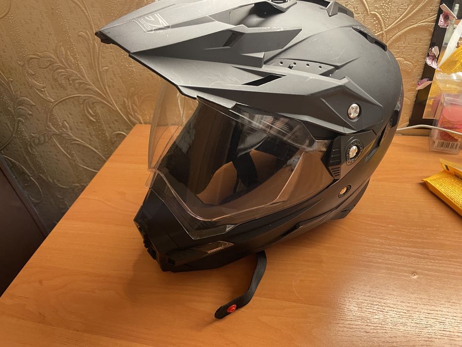 Продам Эндуро шлем Oneal