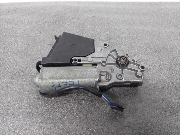 Motor do teto de abrir VOLKSWAGEN Passat (3B2)