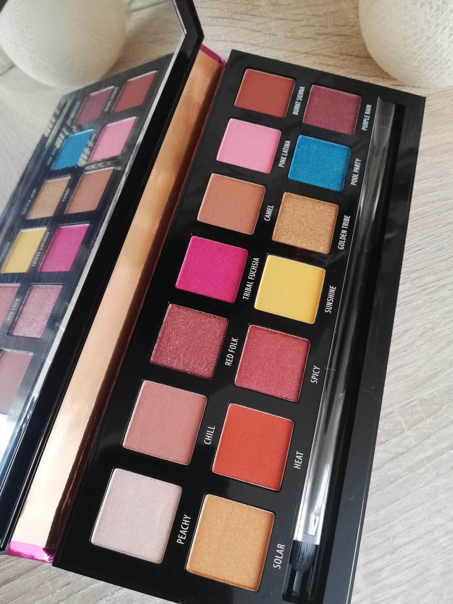 Douglas Summer Vibes Eyeshadow Palette paleta cieni