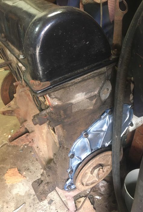 двигун ваз 2101                    .