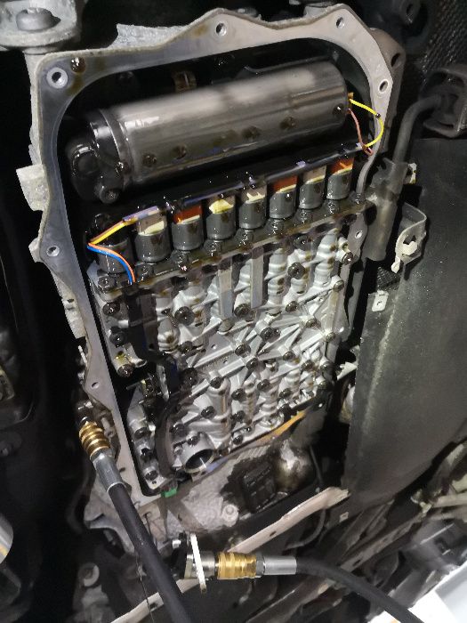 Dynamiczna wymiana oleju w automatycznej skrzyni biegów BMW Opel Audi