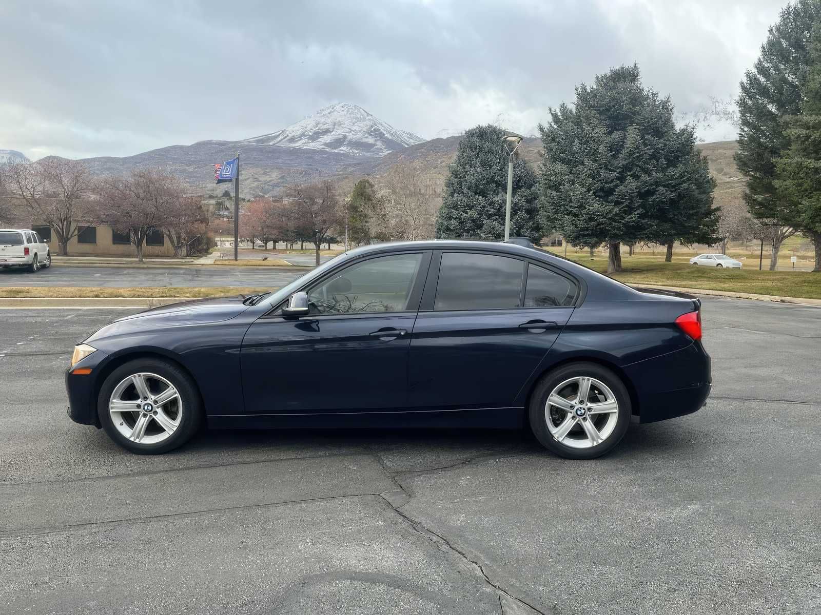 2015 BMW 3 Series 320i