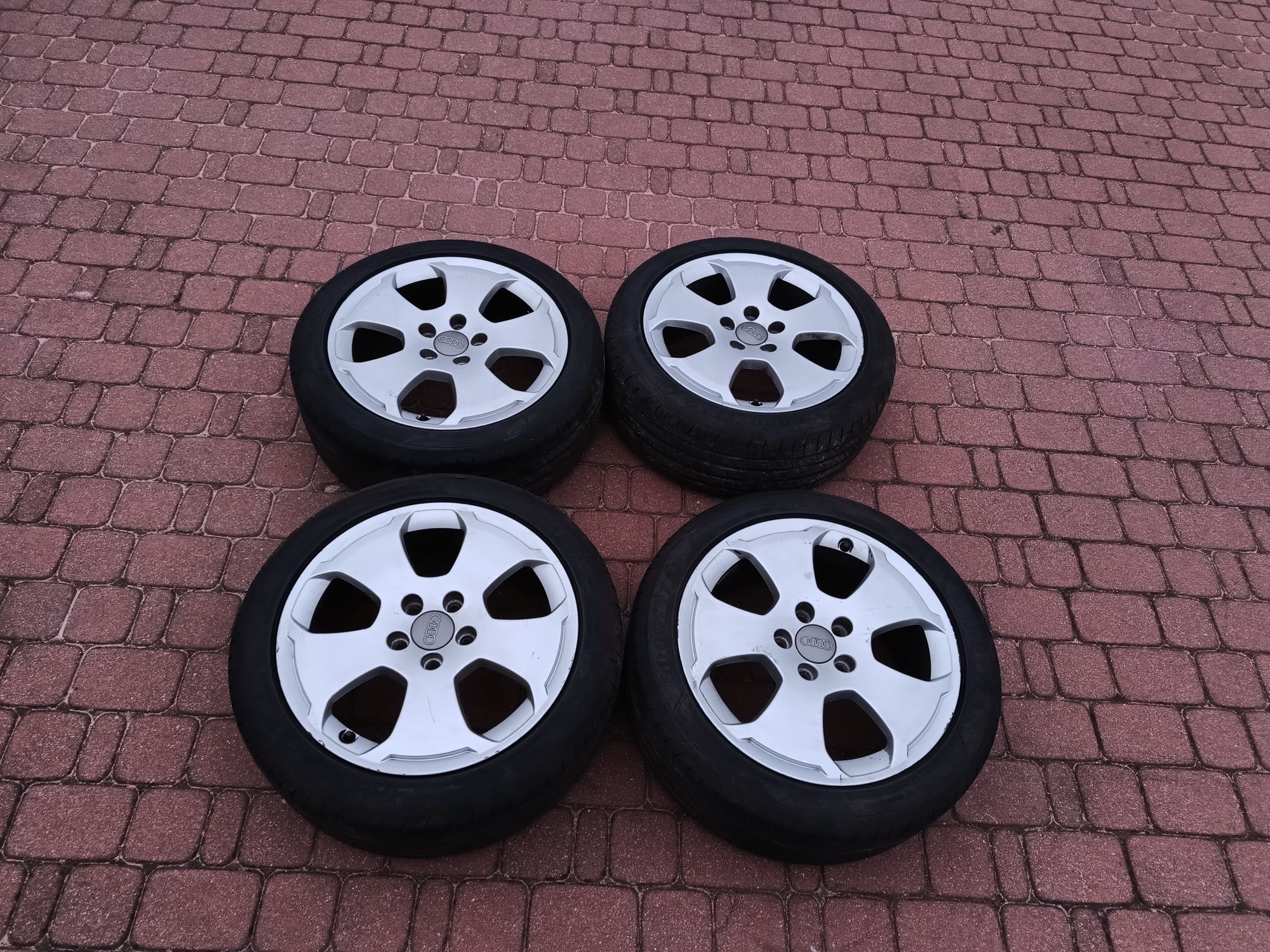 Kołaaluminiowe letnie R17 225/45 5x112. Audi Volkswagen Seat Skoda