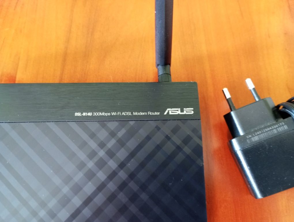 Router ASUS DSL-N14U