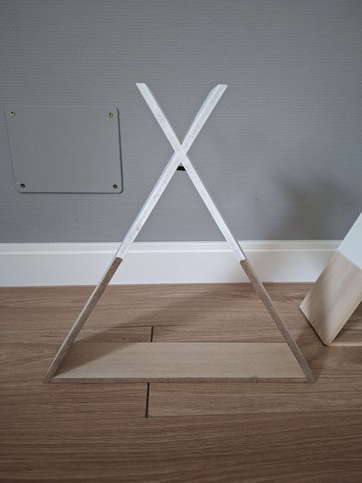 Półki na ścianę tipi nowe