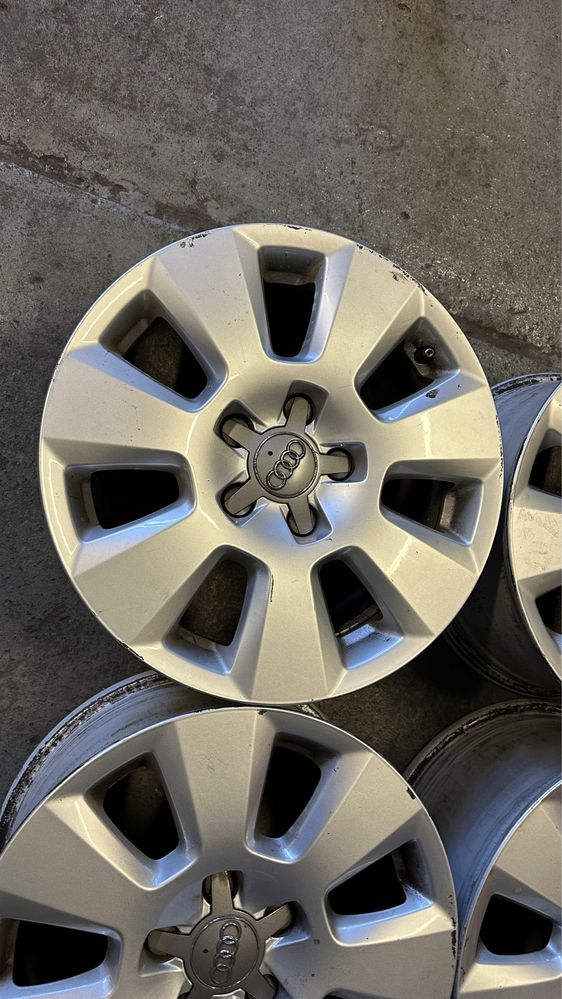 Felgi Audi A4/A6 7.5x16 et37 5x112 Nr katalogowy 4GO 601 025