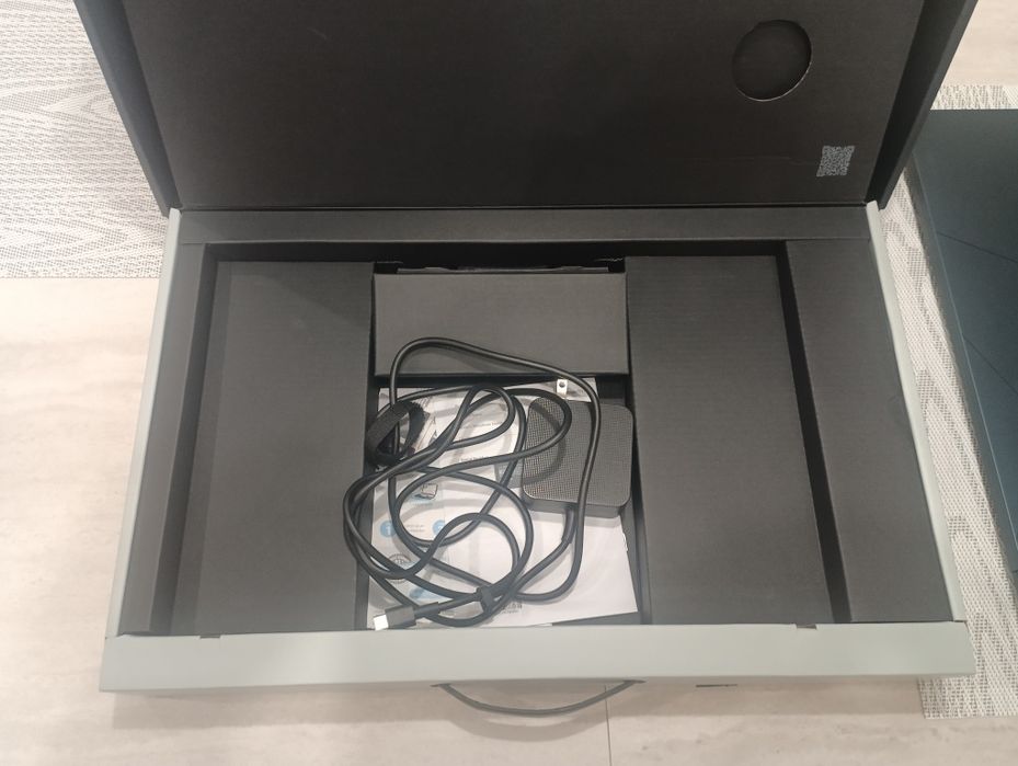 Asus Zenbook 15 UM3504D Ryzen 5 7535U/16GB/512 SSD/FHD