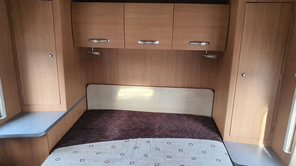Autocaravana Chausson com Cama Central
