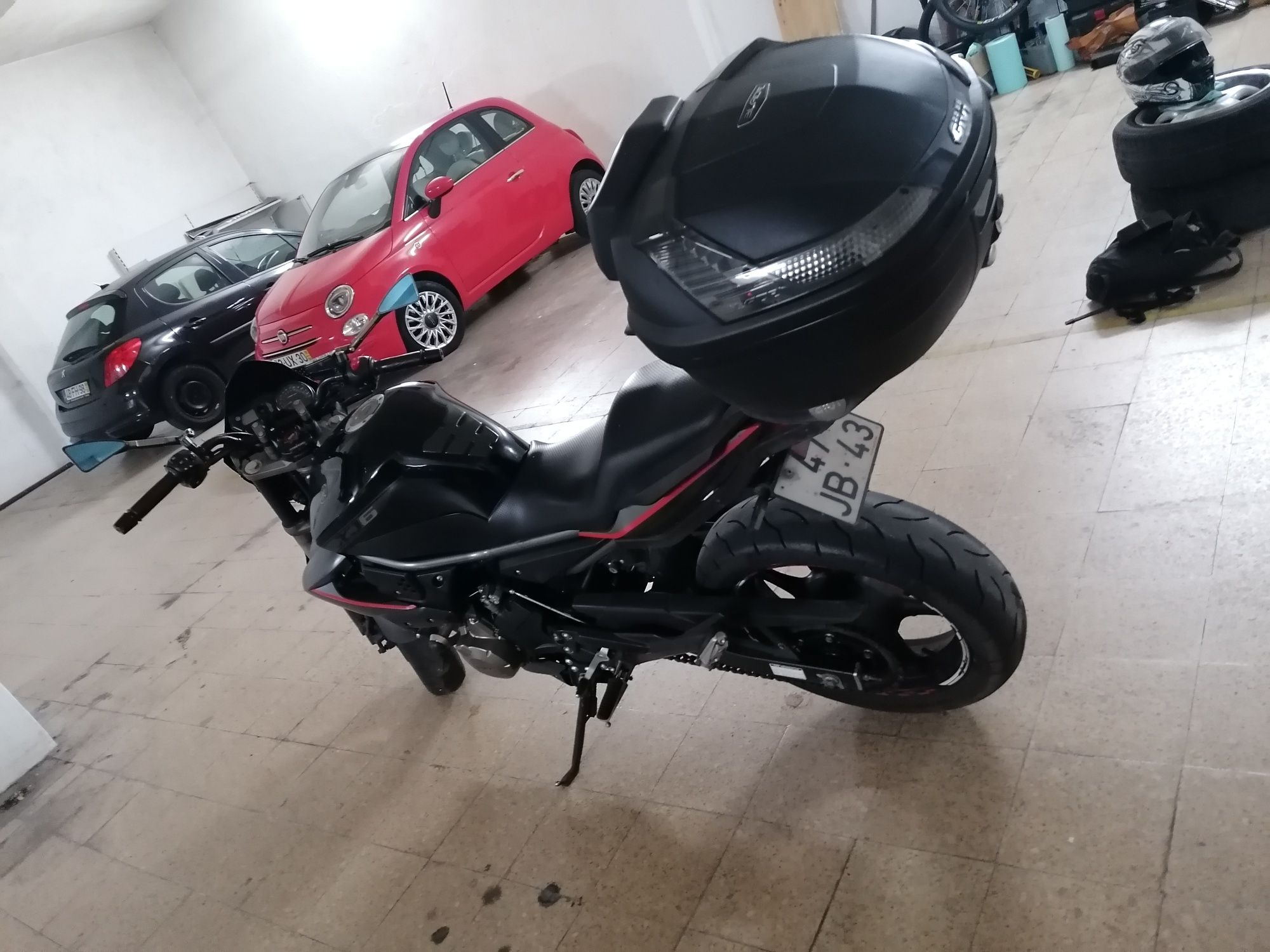 Yamaha XJ6 2010 Akaprovik