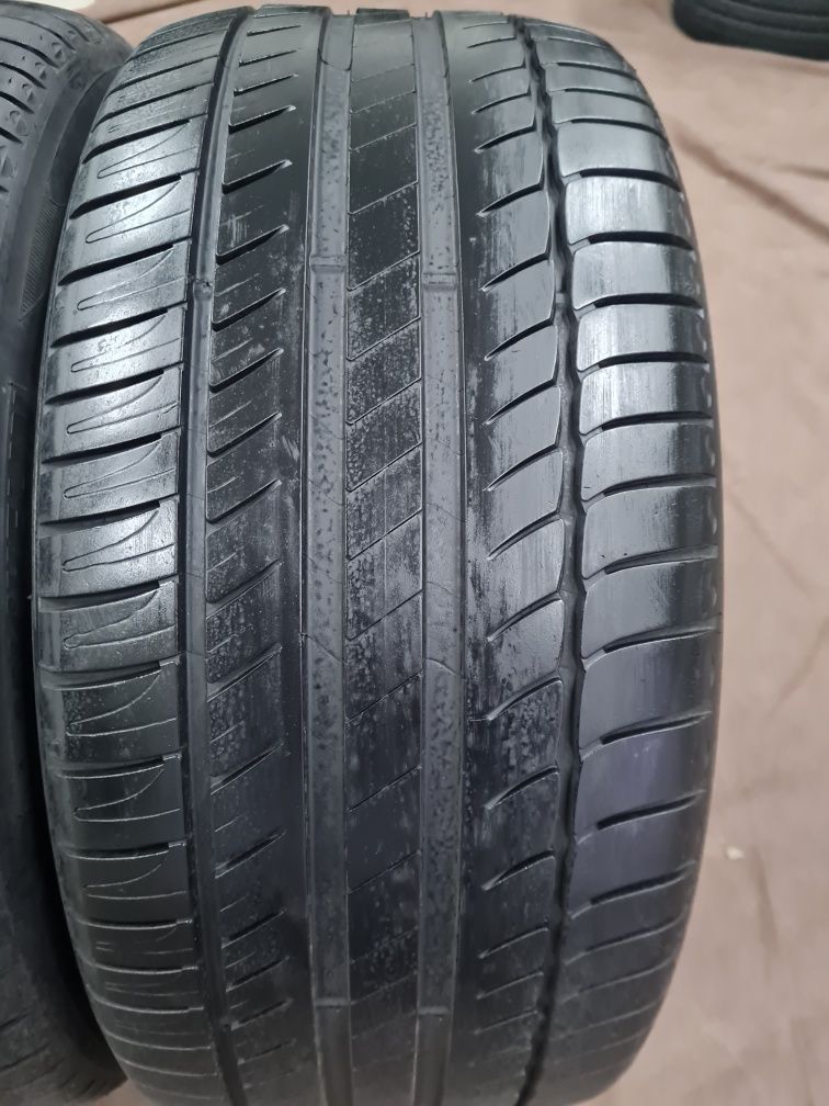 255/45R18 Michelin Primacy HP.