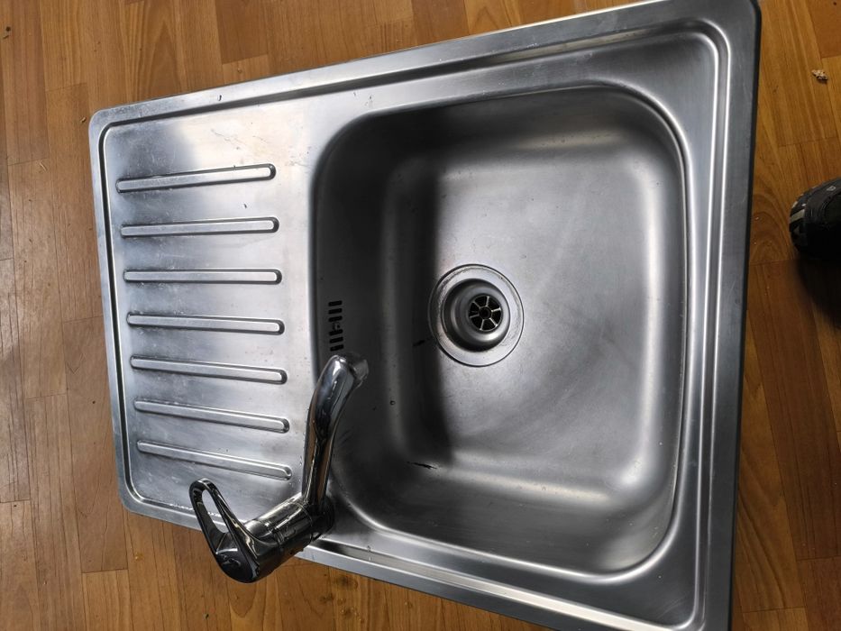 Sprzedam zlewozmywak jednokomorowy z baterią i syfonem